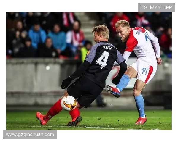 欧冠首轮：亚特兰大闷平斯拉维亚，进攻陷入僵局