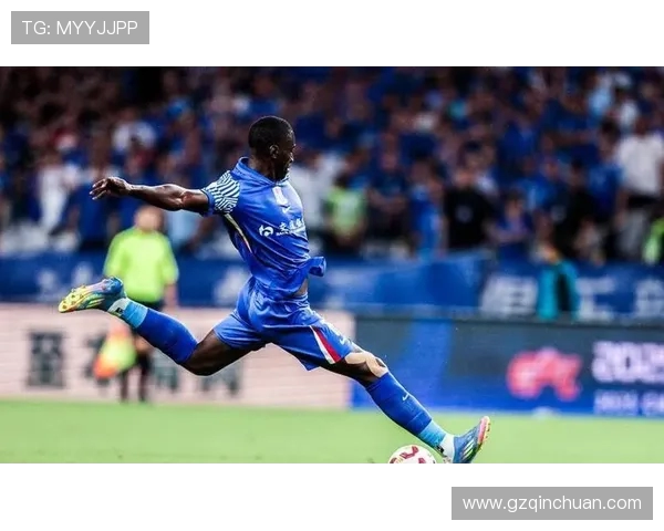 特谢拉妙传助攻安德烈路易斯闪击破门申花半场一球领先新鹏城