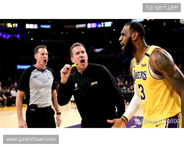 原创字母哥清空社媒恐加盟湖人联手东契奇接班詹姆斯？